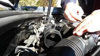 DACIA Duster 15 dCi  MAF Sensor Cleaning [upl. by Fanchan]