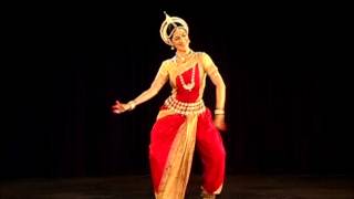 Danza Clásica de la India ODISSI Anandini Dasi Bharatya Vidya Bhavan Mylapore Chennai [upl. by Casimir]