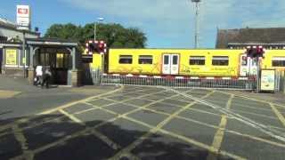 Birkdale Level Crossing [upl. by Mayes]